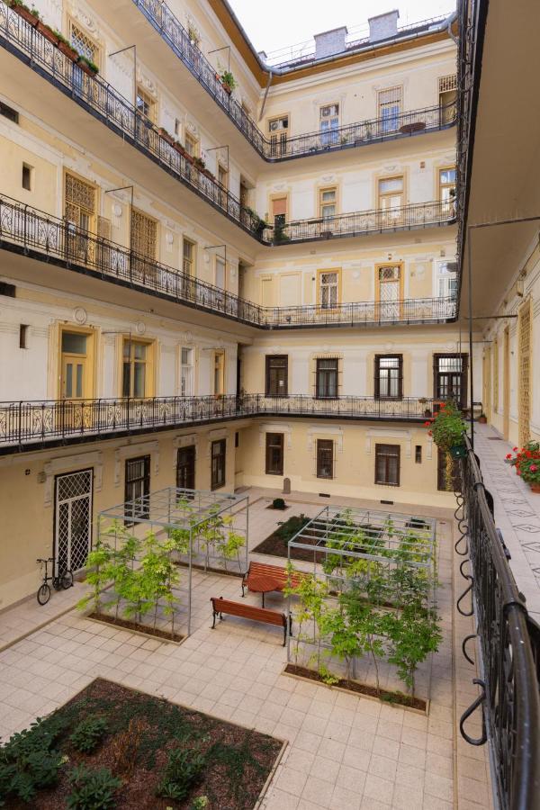 H29 Vivien Apartman Apartment Budapest Exterior photo